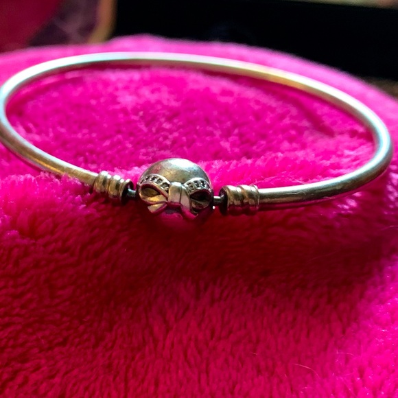 Limited Edition Pandora Bow Bangle - Picture 2 of 2